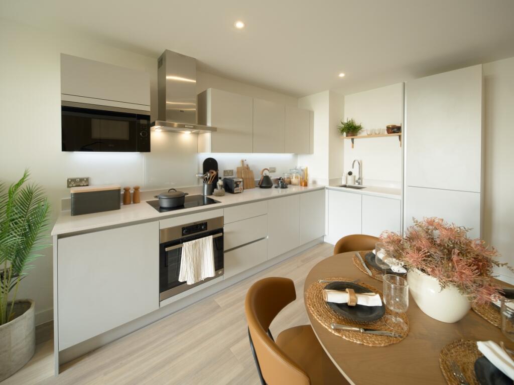 NewVictoriaApartm...
