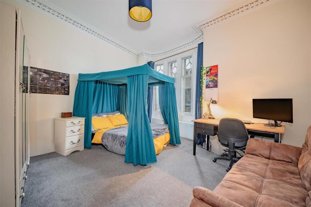 59 Dock Street Dundee-9.JPG