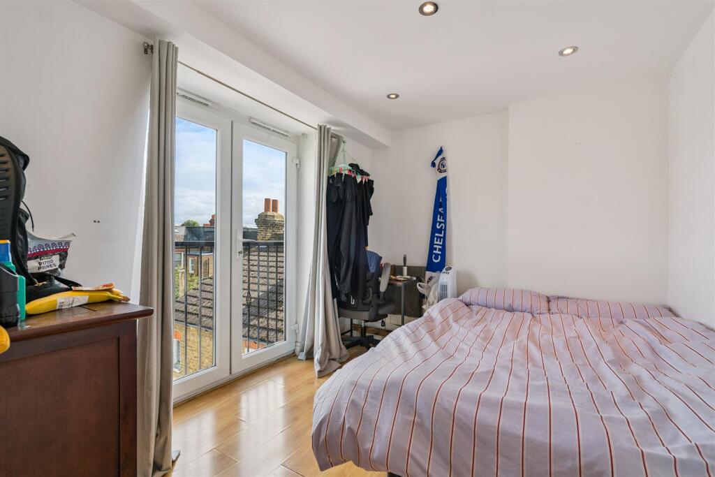 69 Avarn Road bedroom 4.jpg