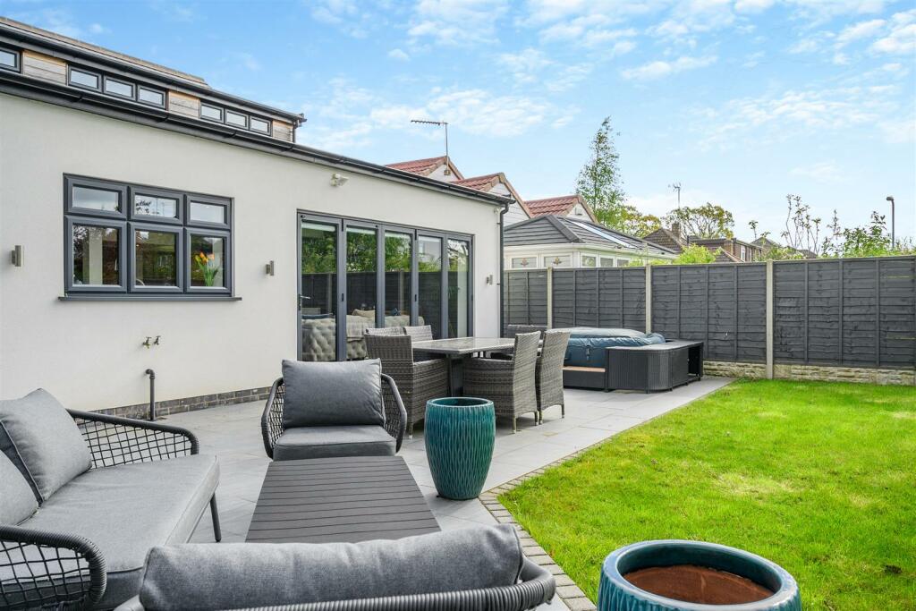 8593312-exterior19.jpg