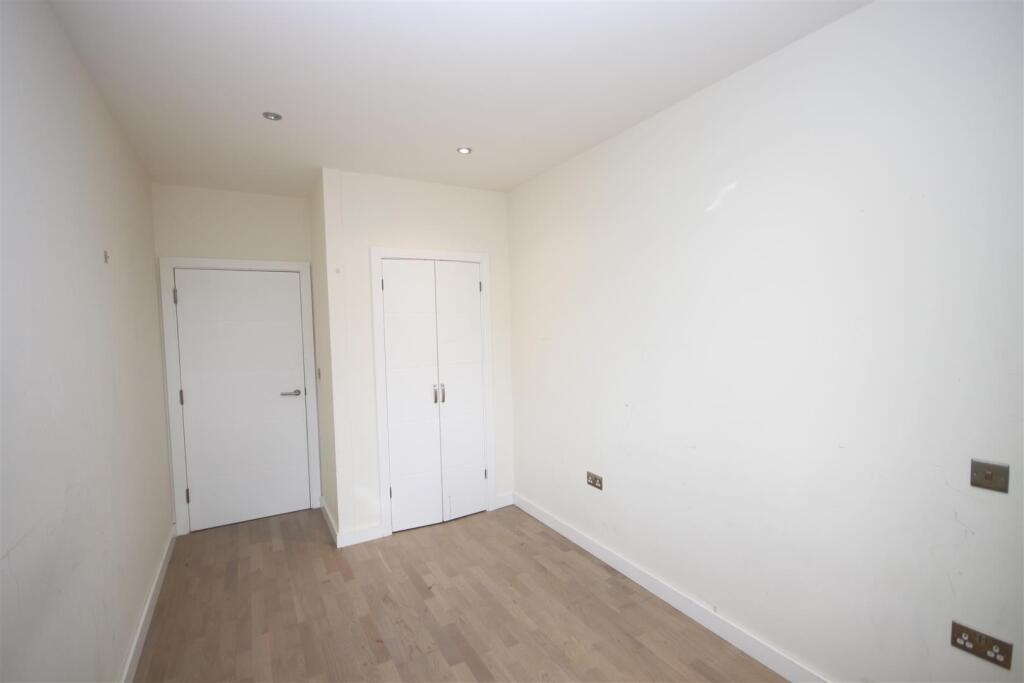 bedroom28