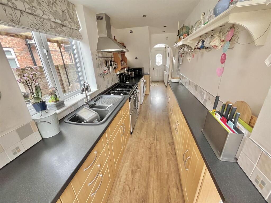 Kitchen 2