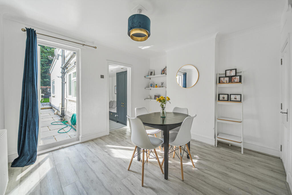 1359611-15-68da7b...