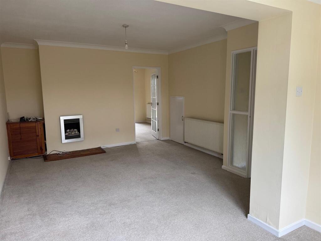 vicarage 2.jpg