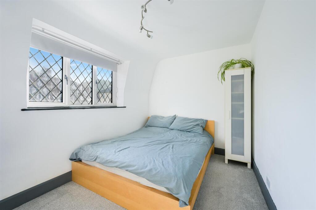 ASHCOMBE TERRACE, 12- (5).jpg