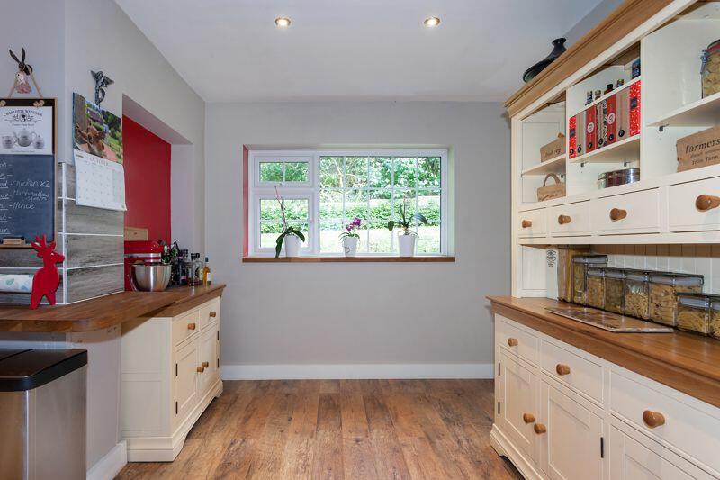 BREAKFAST ROOM