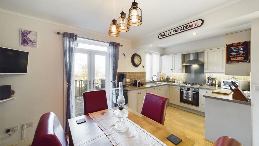 Kitchen and dining area