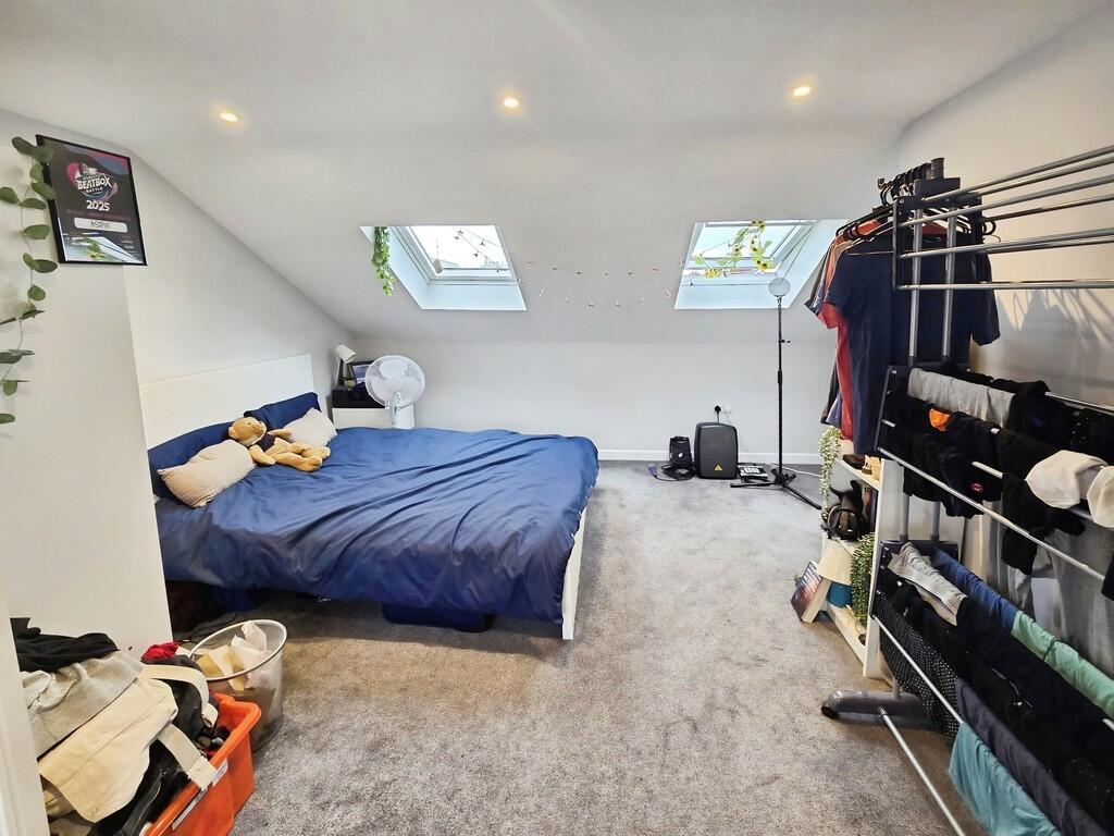 a4521bc6-Bedroom ...
