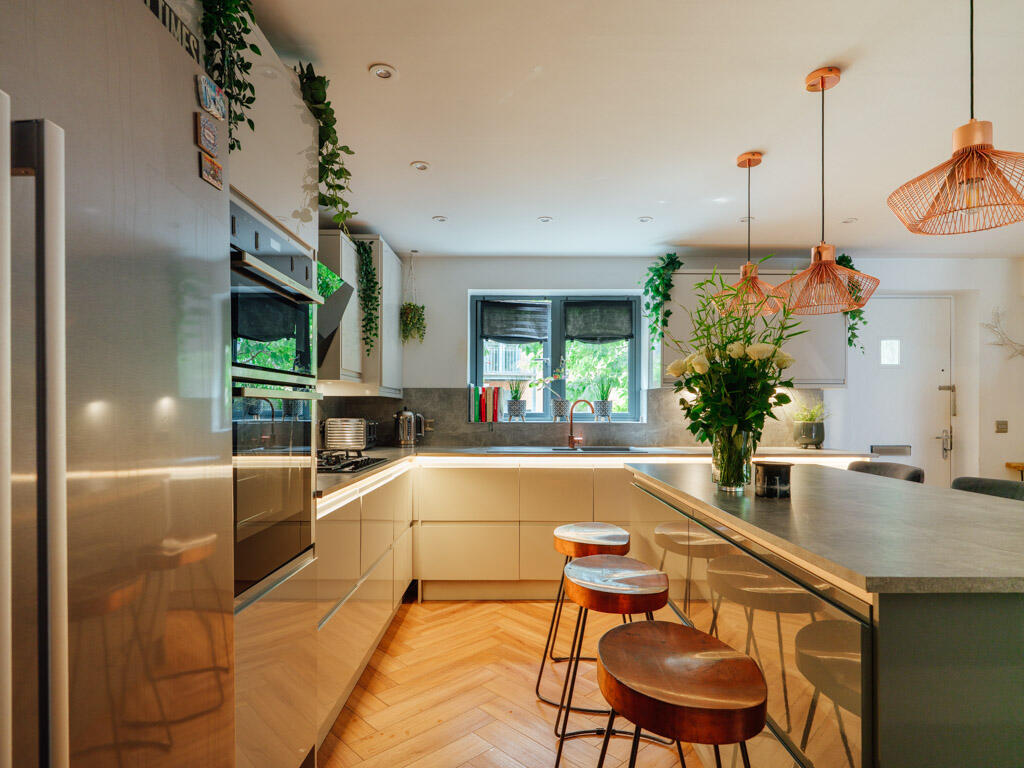 Kitchen / Breakfast Room