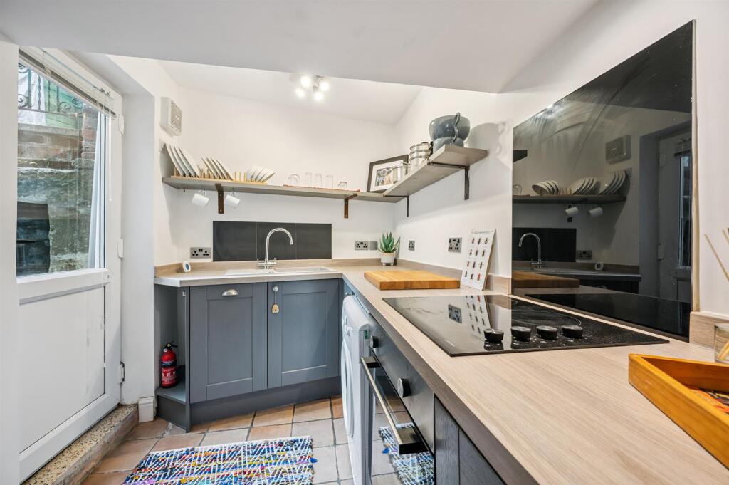 Kitchen.jpg