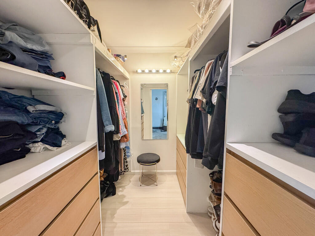 dressing room