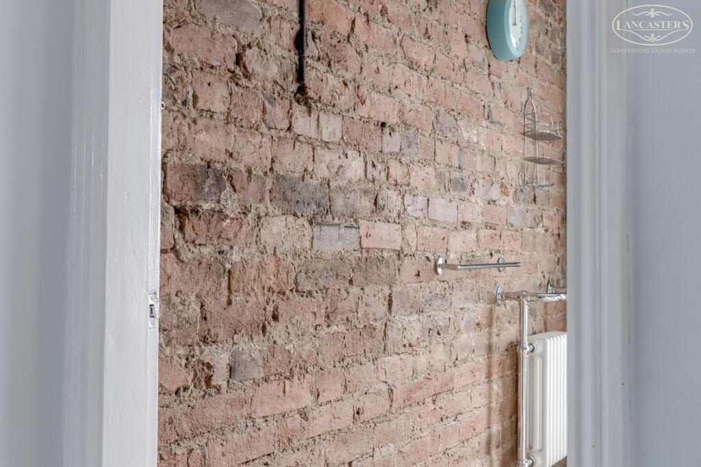 Bedroom 2 - Feature Wall