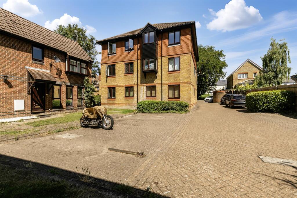 TURNPIKE LANE 5 - (28).jpg