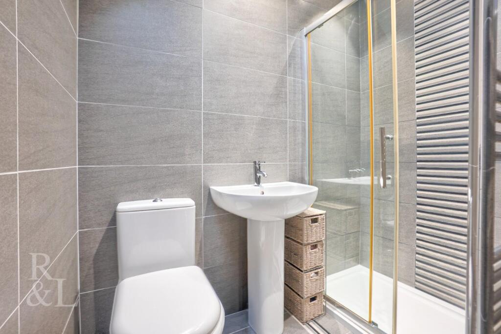 30 Eton Road (19).jpg