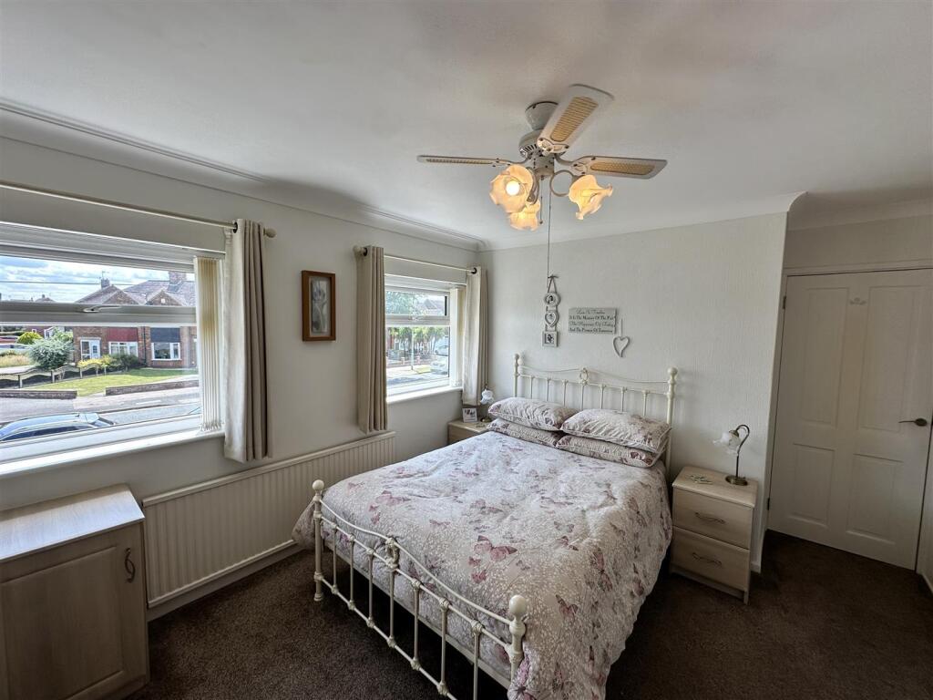 Bedroom1.1.jpg