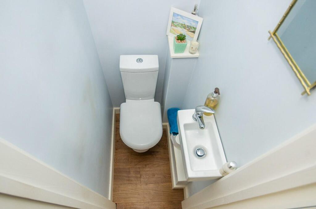 Cloakroom.jpg