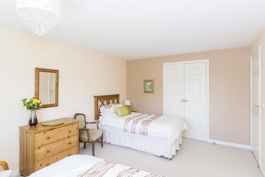 Bedroom Three Photo 2