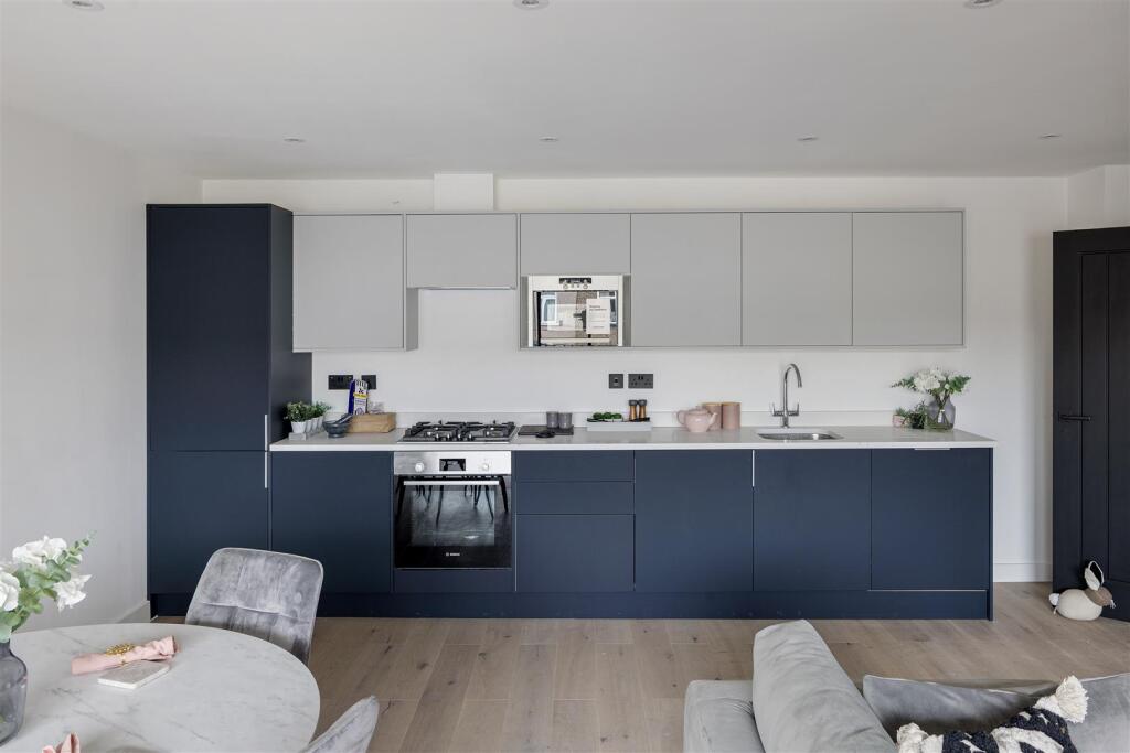 Cleveland House, E7