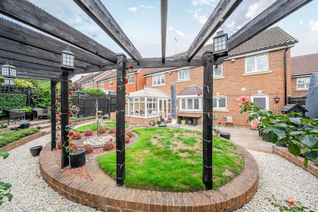 1340840-3-689de6f...