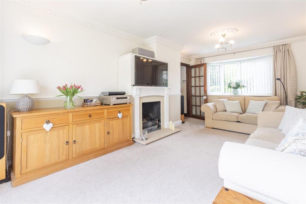 28 Lincolns Fi (2).jpg