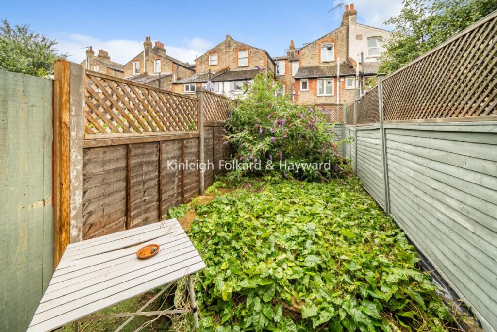 f052072b-9dc3-445b-b