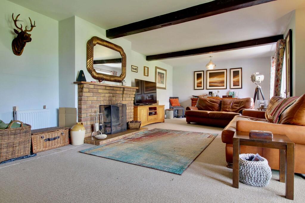 Extended Lounge
