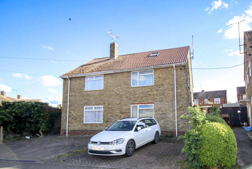 Three Bedroom Semi Detached House, No Forward Cha