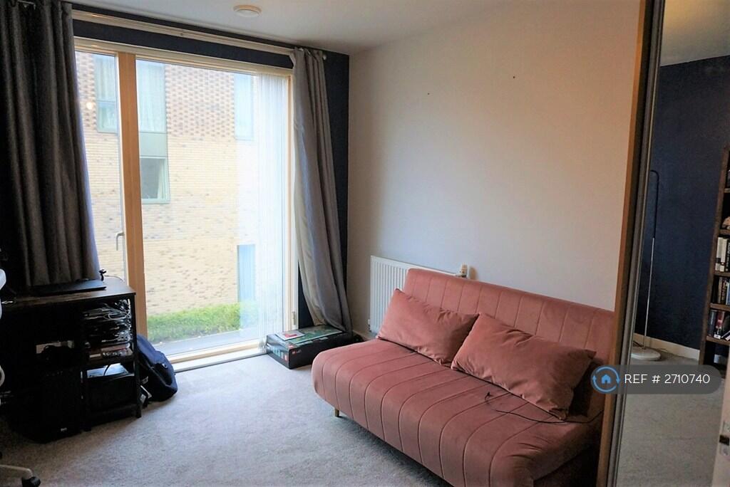 Double Bedroom/Office