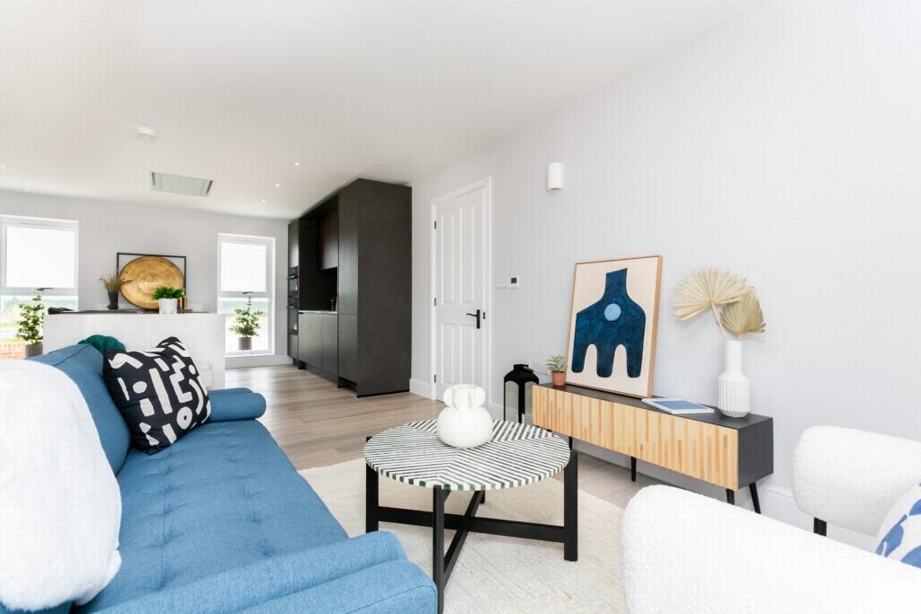 Living/dining space