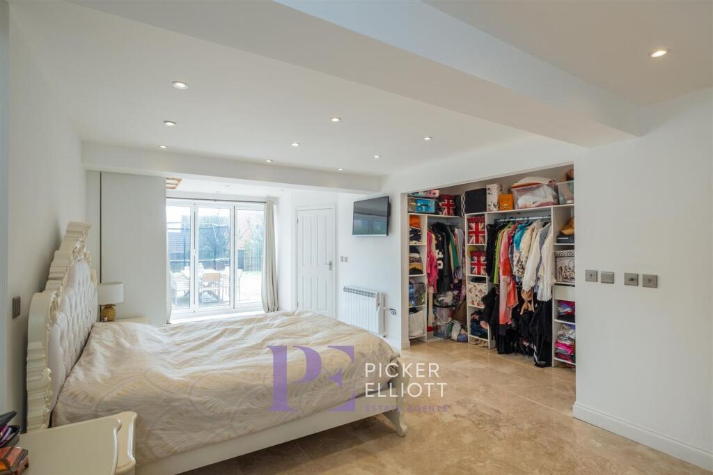 Main Suite