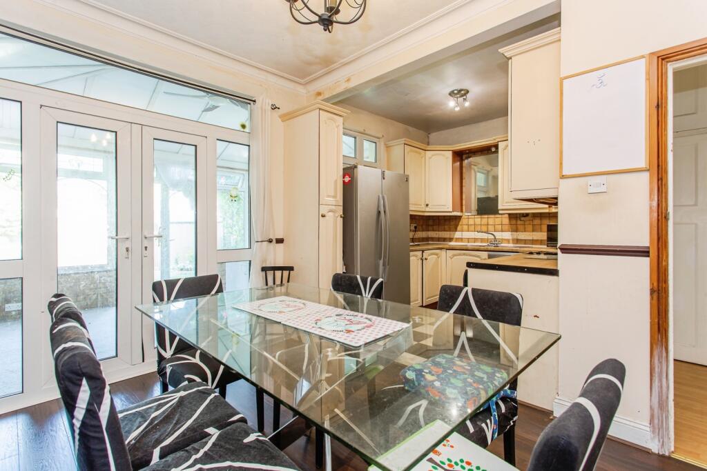 Dining Room/Kitchen
