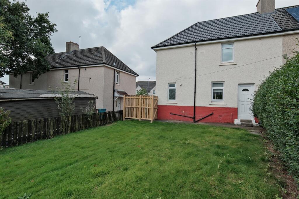 011-3 Loanhead Crescent, Newarthill, ML1 5AW.jpg