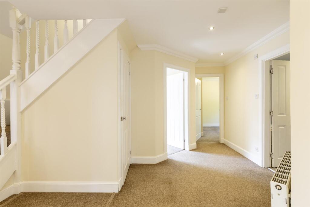 Dalriada, Graham Court, Bankfoot - LR-28.jpg