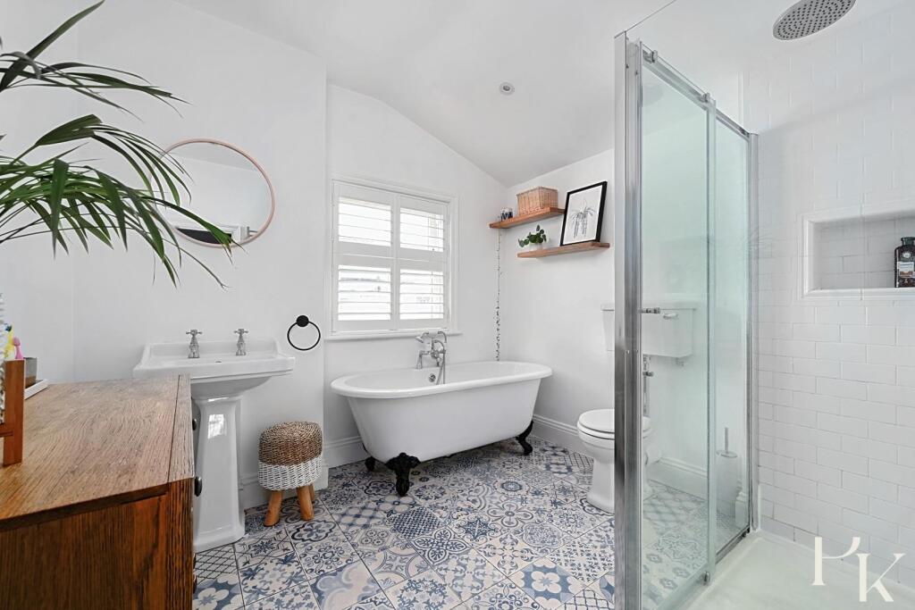 44 Coleridge Street BN3 (17).jpg