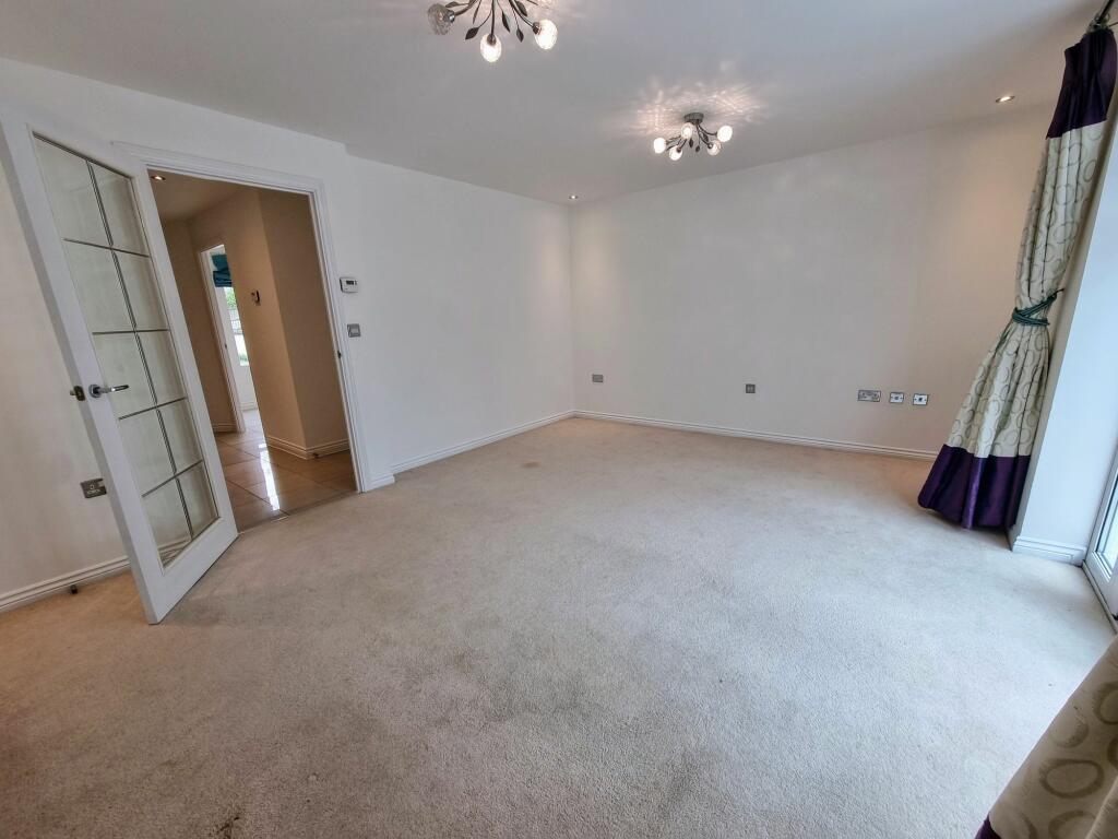 Lounge 2