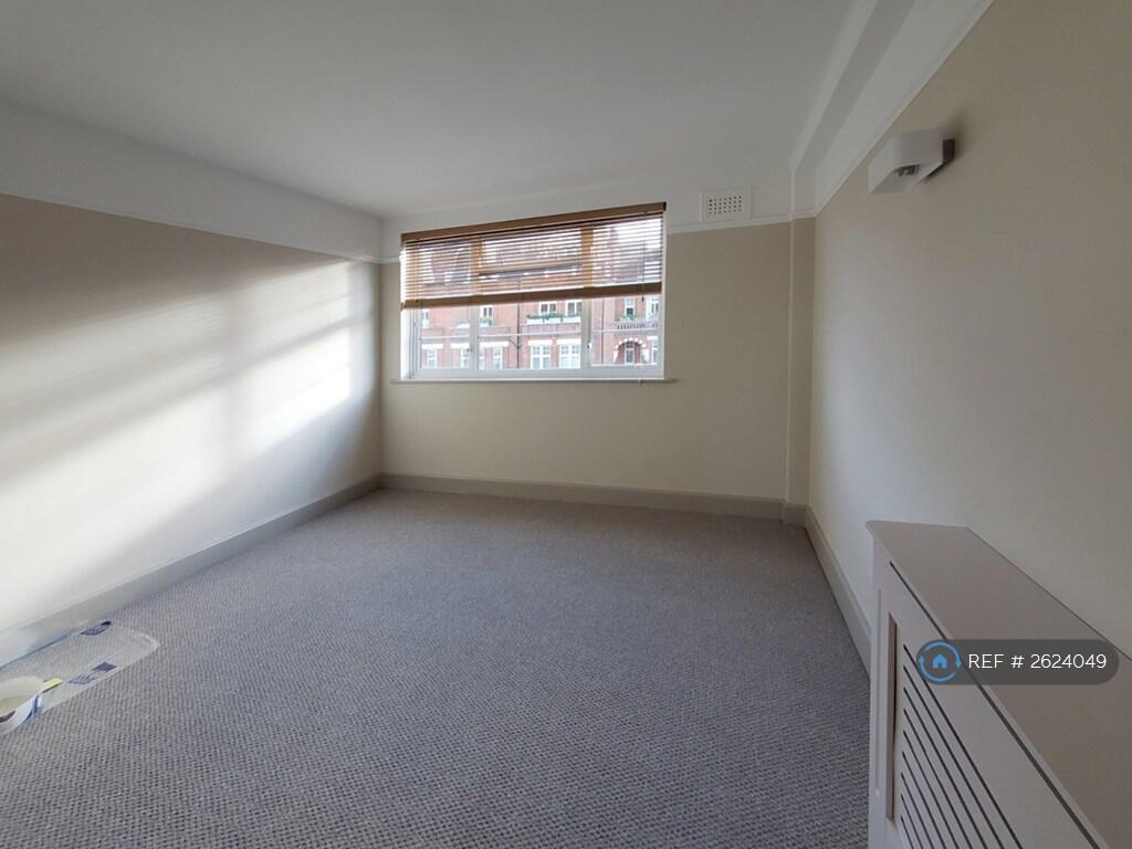 Master Bedroom 1