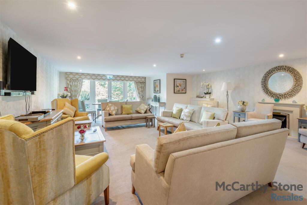 8665945-interior15.jpg