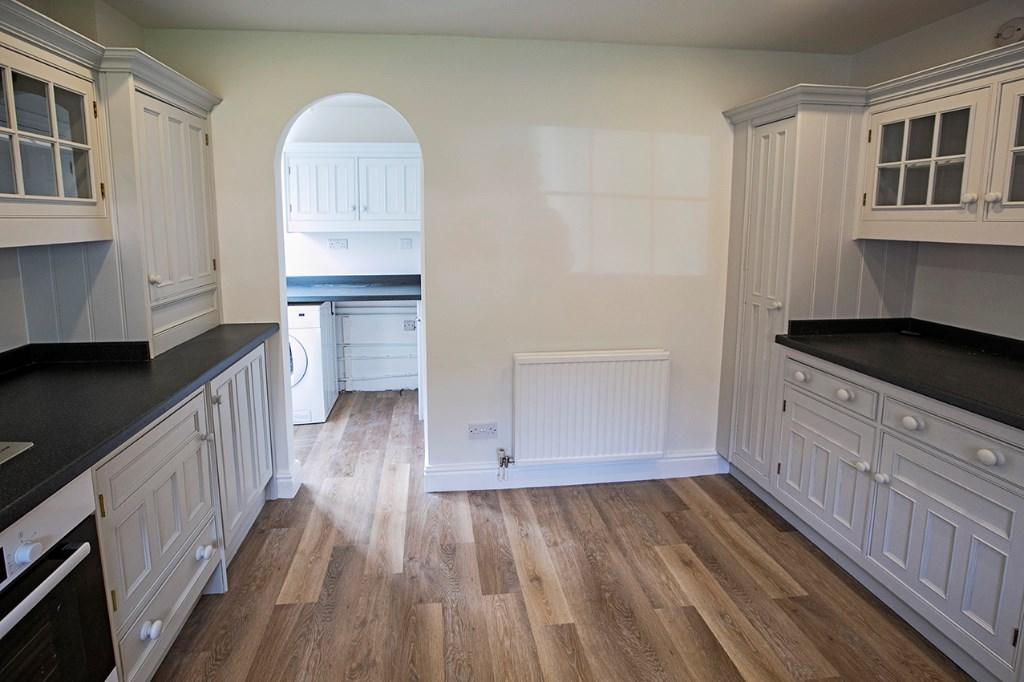 Kitchen/utility