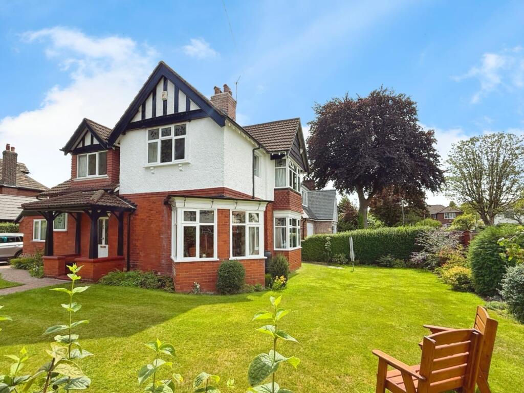 Holly Road, Bramhall
