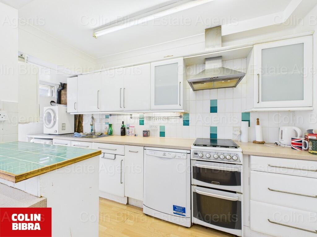 CAM04175G0-PR0064...