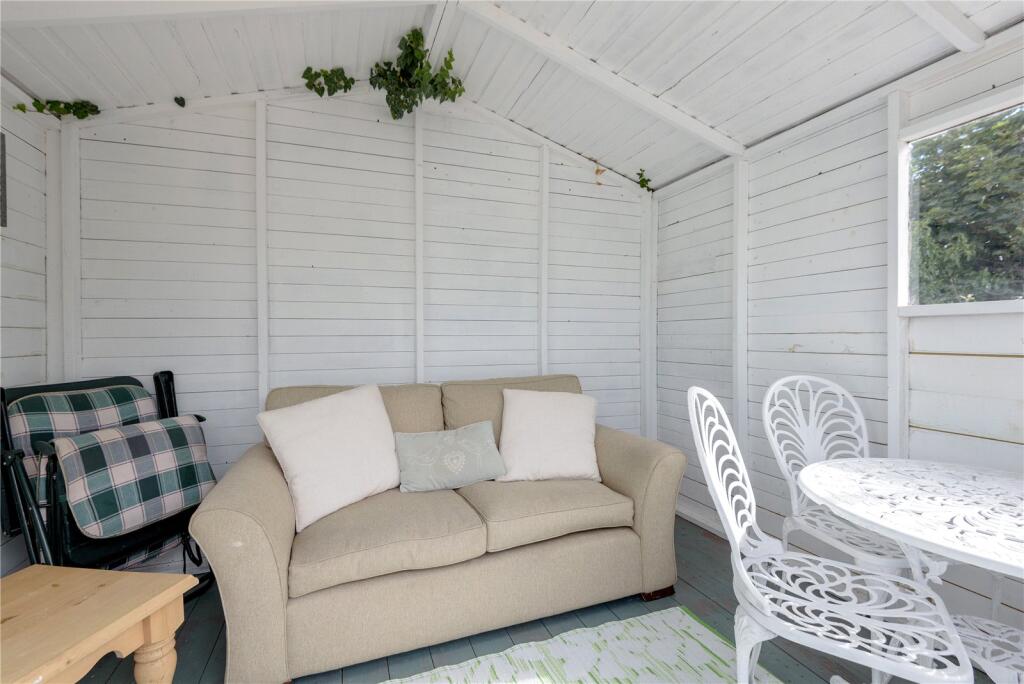 Chalet, Back Road 39