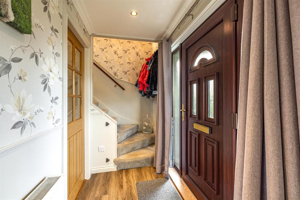 13 Ladyschaw Drive Selkirk 09.JPG