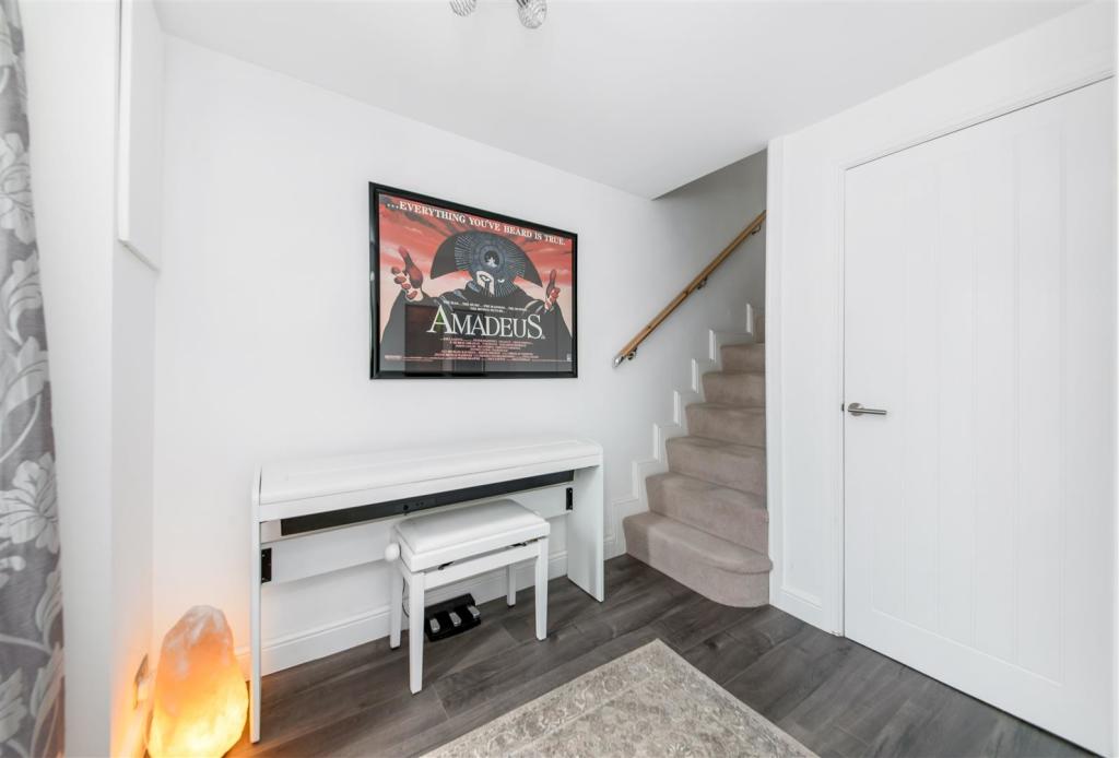 ENTRANCE HALLWAY