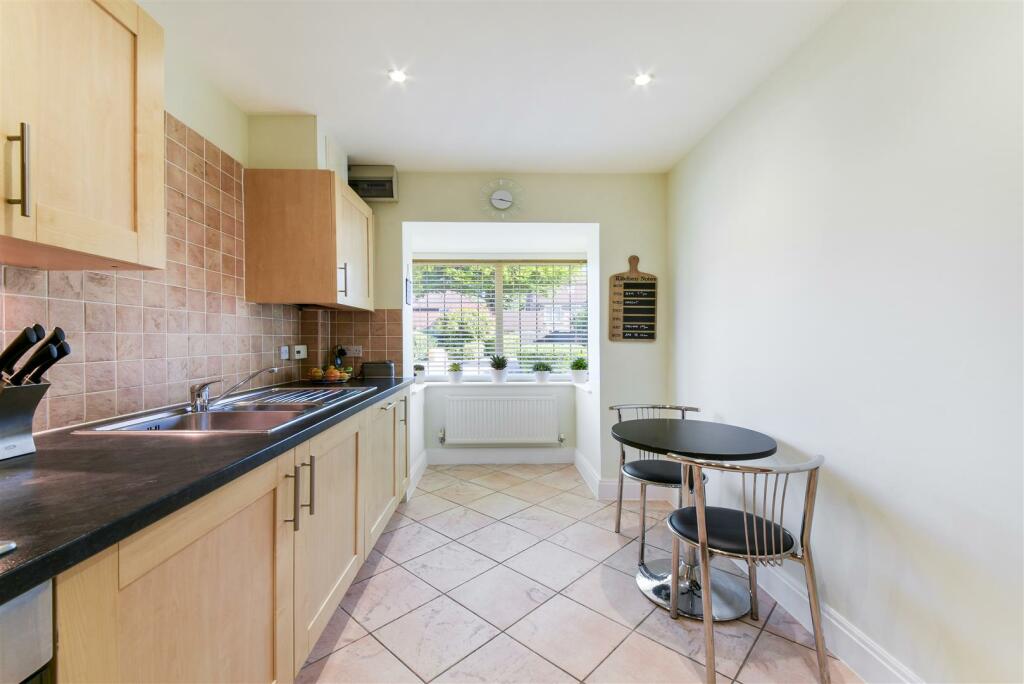 BIRCH CLOSE,12 -21.jpg