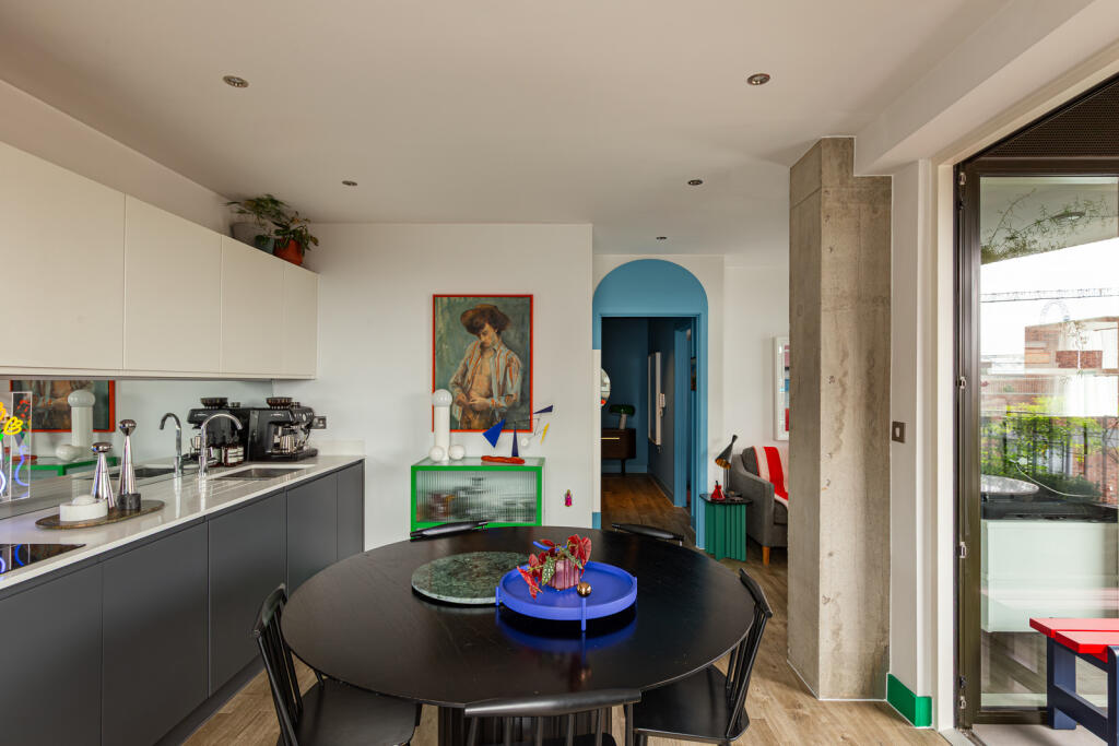 282339 - 25_5_TMH E3 2EF5538-Enhanced-NR-Edit.jpg