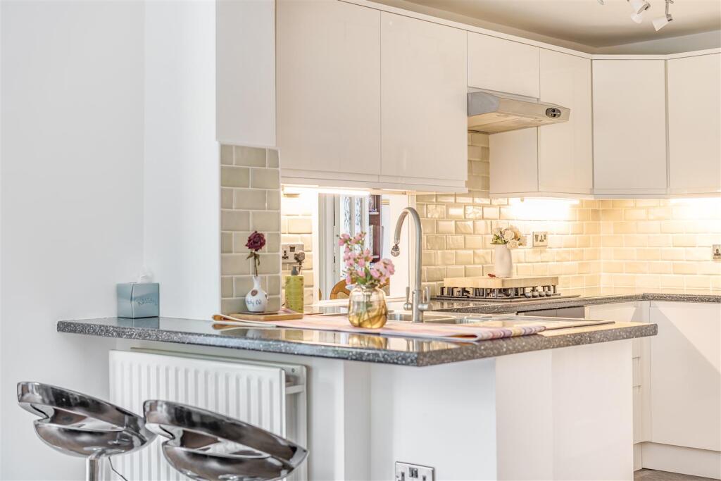 1329528-21-687fb7a412717-ARW .jpg