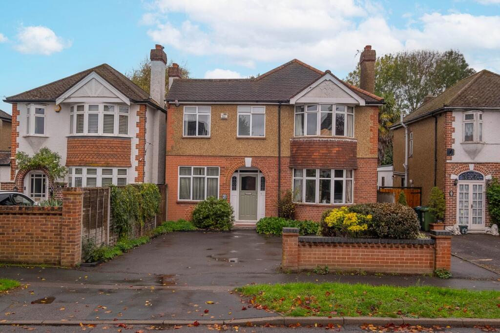 Squires Bridge Road, Shepperton, TW17