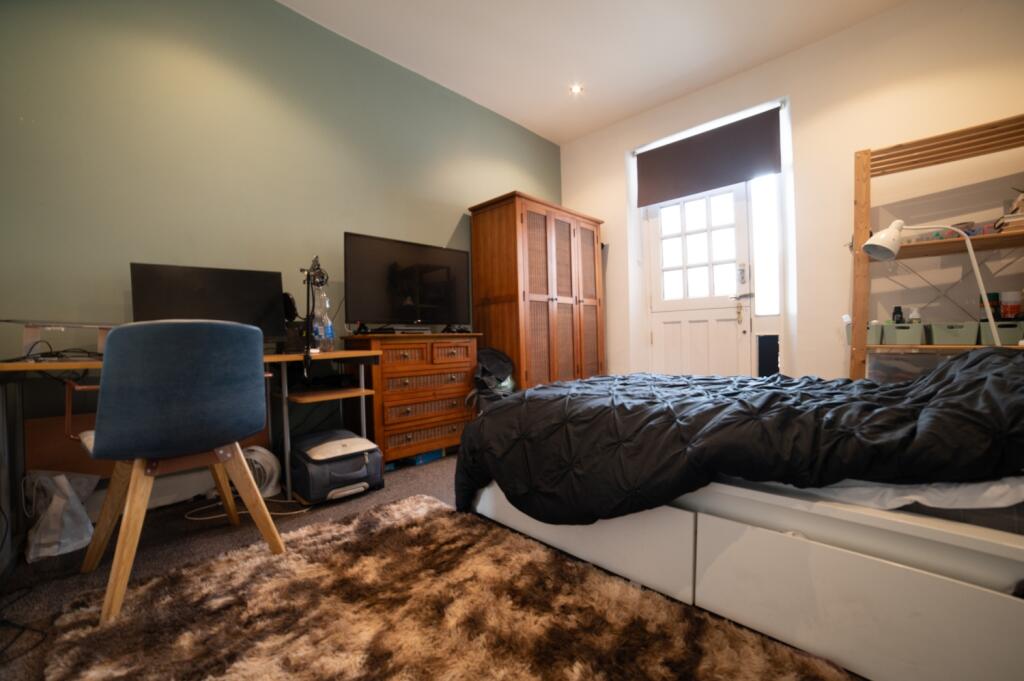 Call 02920 454555 to secure your viewing_11