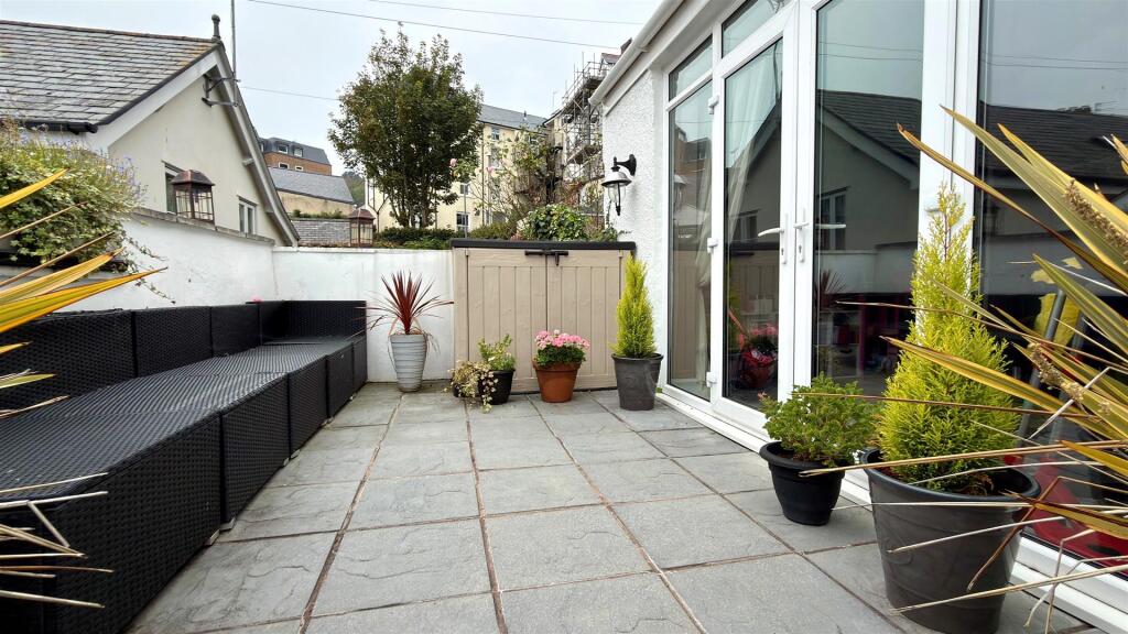 PATIO OFF THE FAMILY ROOM