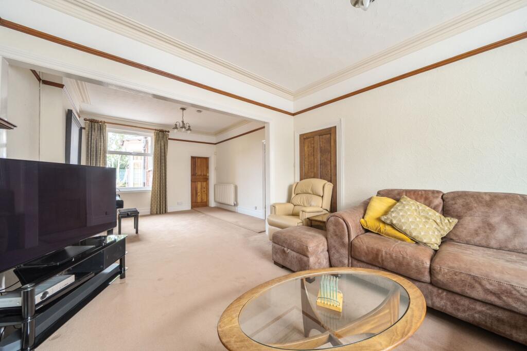 Lounge 3